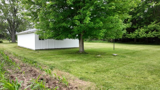 18788 Dice Road, Merrill, MI 48637