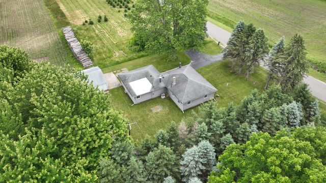 18788 Dice Road, Merrill, MI 48637
