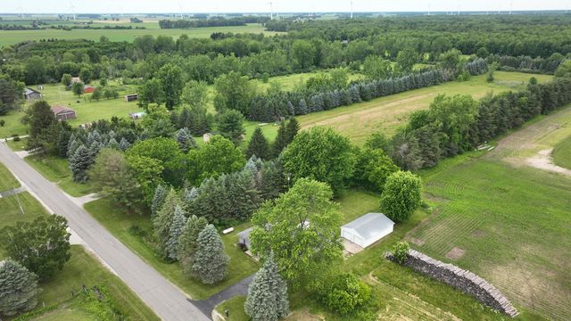 18788 Dice Road, Merrill, MI 48637