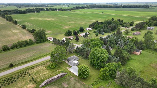 18788 Dice Road, Merrill, MI 48637