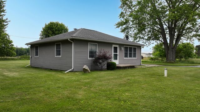 18788 Dice Road, Merrill, MI 48637