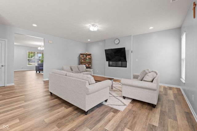8223 Morera Court, Indianapolis, IN 46237