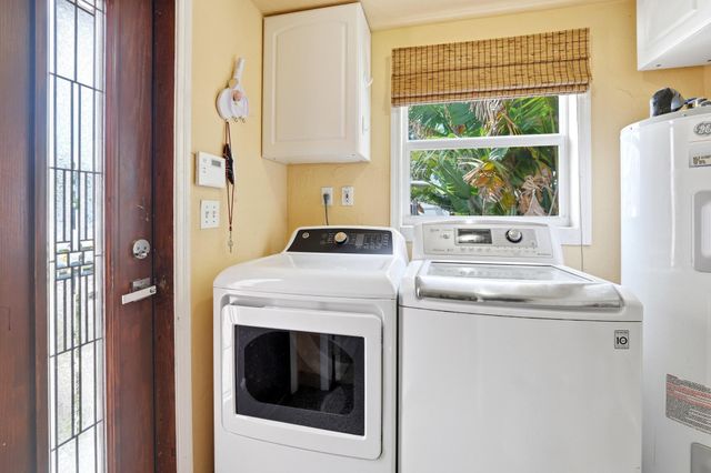 227 S SWINTON Avenue, Delray Beach, FL 33444
