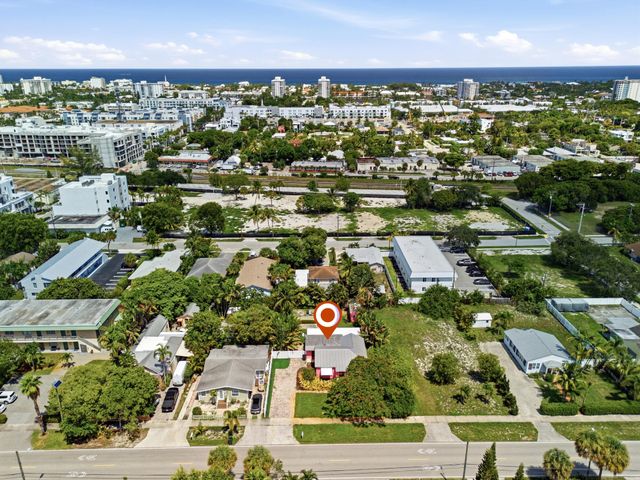 227 S SWINTON Avenue, Delray Beach, FL 33444
