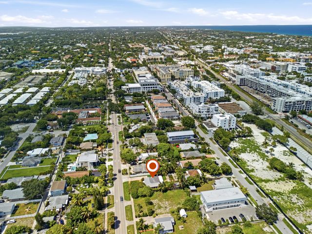 227 S SWINTON Avenue, Delray Beach, FL 33444
