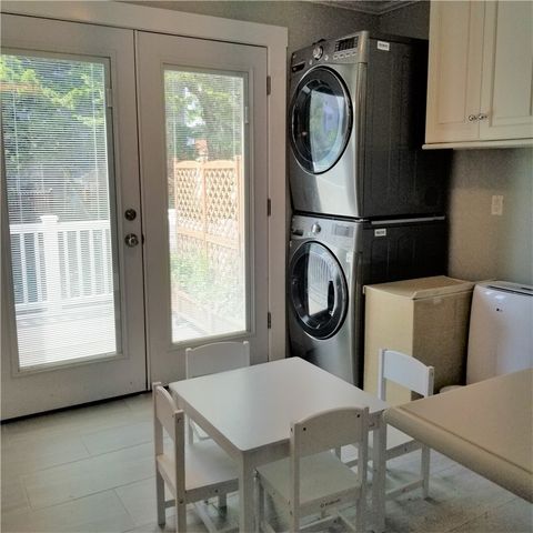 19 Stockholm Street, Newport, RI 02840