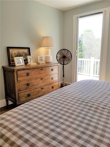 19 Stockholm Street, Newport, RI 02840
