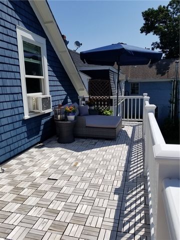19 Stockholm Street, Newport, RI 02840