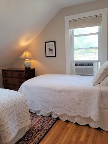 19 Stockholm Street, Newport, RI 02840
