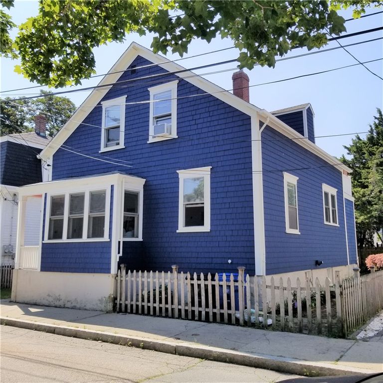 19 Stockholm Street, Newport, RI 02840