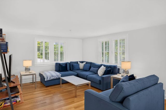 739 Main Street 1E, Chatham, MA 02633
