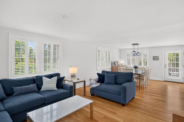 739 Main Street 1E, Chatham, MA 02633