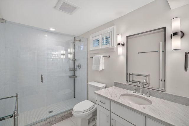 739 Main Street 1E, Chatham, MA 02633