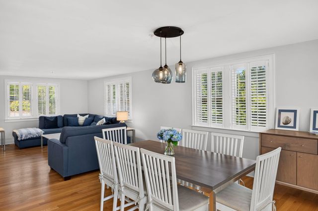 739 Main Street 1E, Chatham, MA 02633