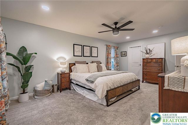 1856 Alamingo Drive, Milford Twp, PA 18951