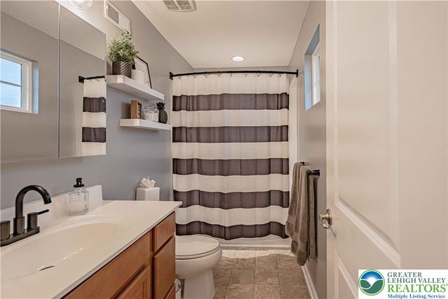 1856 Alamingo Drive, Milford Twp, PA 18951