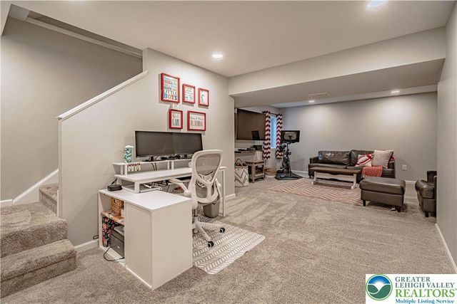 1856 Alamingo Drive, Milford Twp, PA 18951