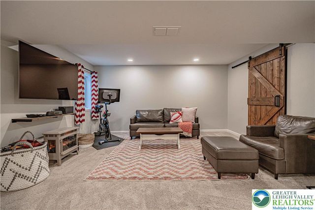 1856 Alamingo Drive, Milford Twp, PA 18951