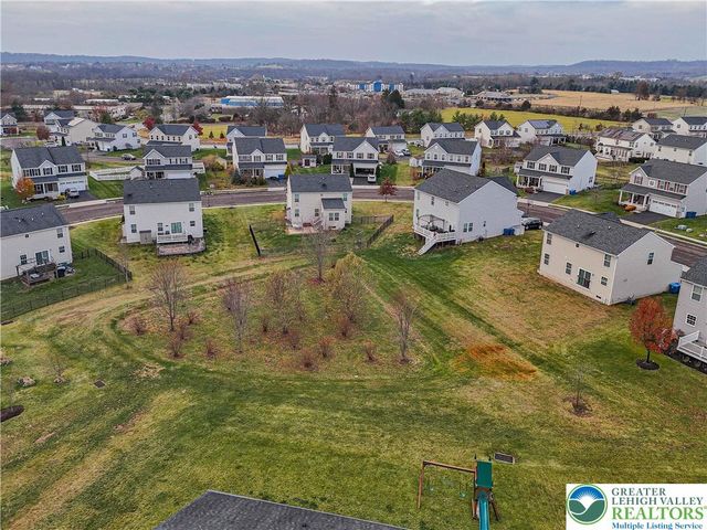 1856 Alamingo Drive, Milford Twp, PA 18951