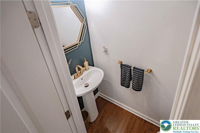 1856 Alamingo Drive, Milford Twp, PA 18951