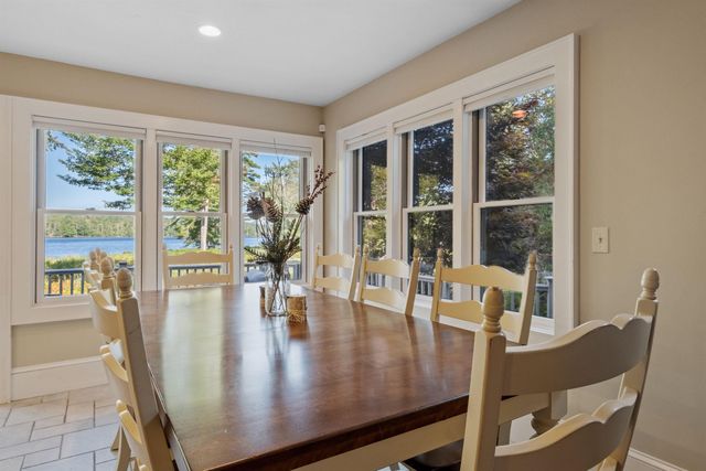 14 Island View Drive, Moultonborough, NH 03254