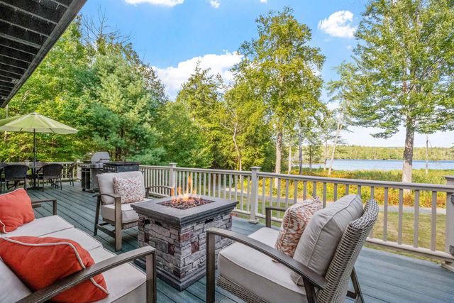 14 Island View Drive, Moultonborough, NH 03254