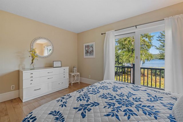 14 Island View Drive, Moultonborough, NH 03254