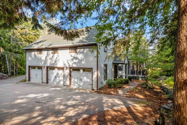 14 Island View Drive, Moultonborough, NH 03254