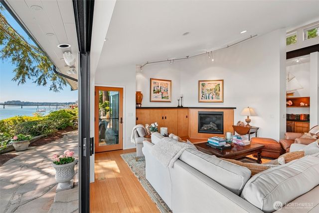 7602 Fairwind Lane NW, Gig Harbor, WA 98335
