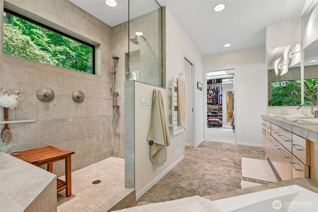 7602 Fairwind Lane NW, Gig Harbor, WA 98335