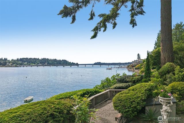 7602 Fairwind Lane NW, Gig Harbor, WA 98335