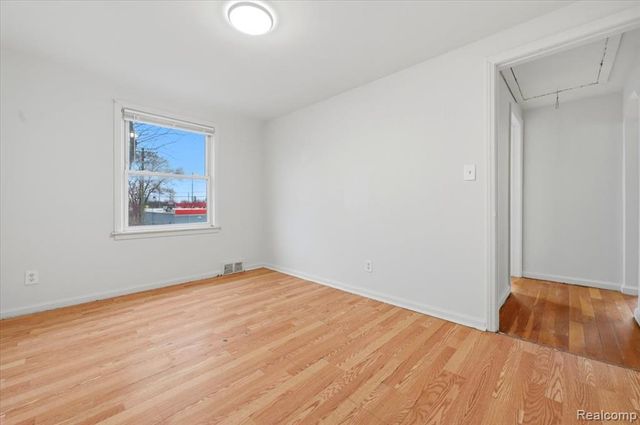 20620 Regent Drive, Detroit, MI 48205