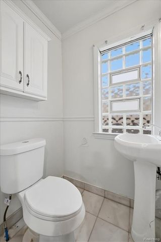 20620 Regent Drive, Detroit, MI 48205