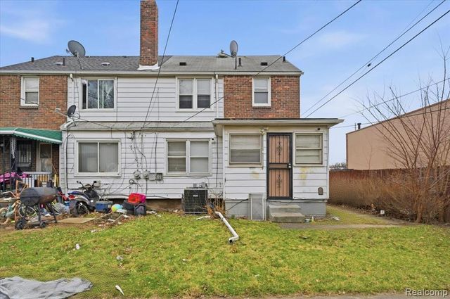 20620 Regent Drive, Detroit, MI 48205