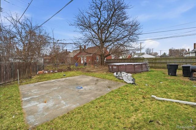 20620 Regent Drive, Detroit, MI 48205