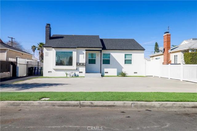 7323 Camellia Avenue, North Hollywood, CA 91605