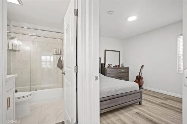 7323 Camellia Avenue, North Hollywood, CA 91605