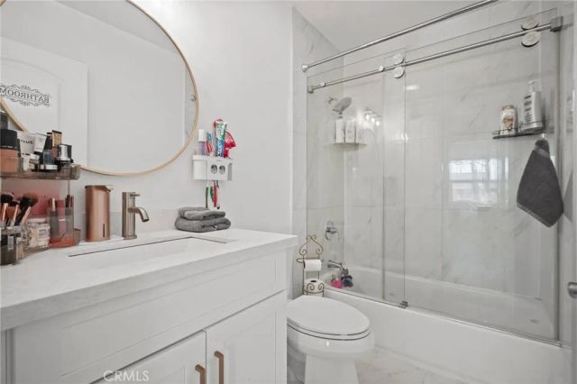 7323 Camellia Avenue, North Hollywood, CA 91605