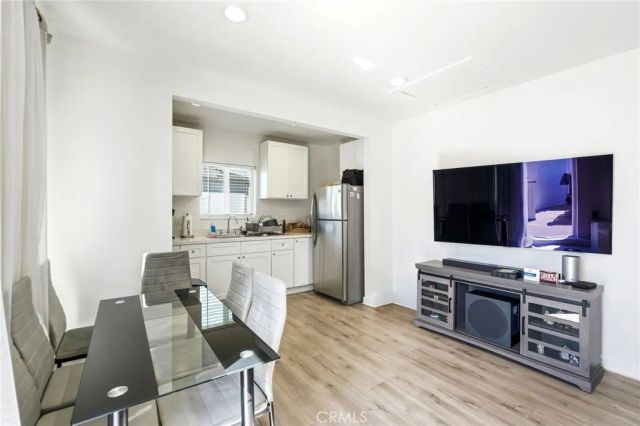 7323 Camellia Avenue, North Hollywood, CA 91605