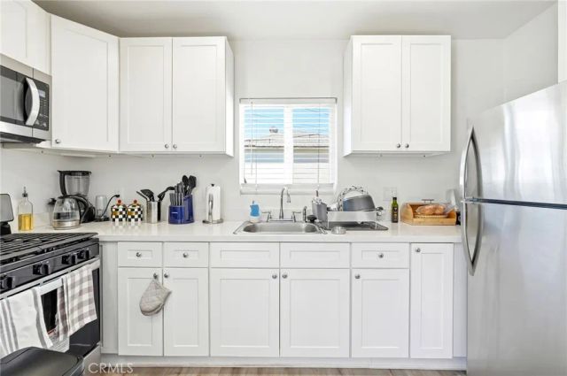 7323 Camellia Avenue, North Hollywood, CA 91605