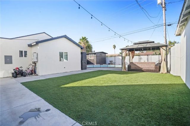 7323 Camellia Avenue, North Hollywood, CA 91605