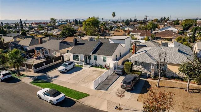 7323 Camellia Avenue, North Hollywood, CA 91605