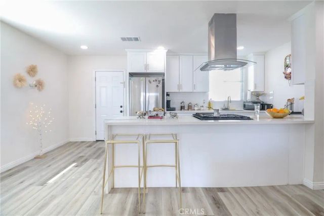 7323 Camellia Avenue, North Hollywood, CA 91605