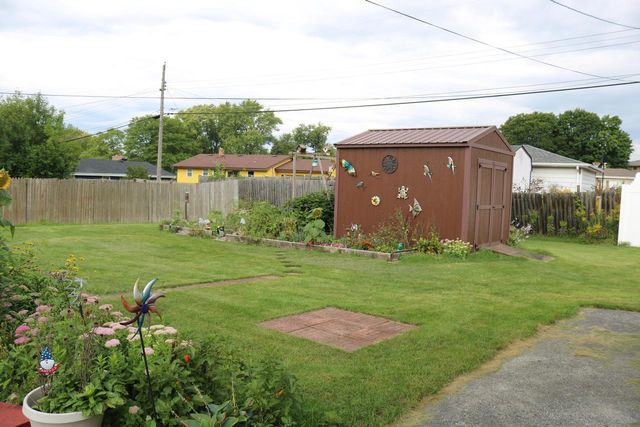 N94W16478 Cumberland ROAD, Menomonee Falls, WI 53051