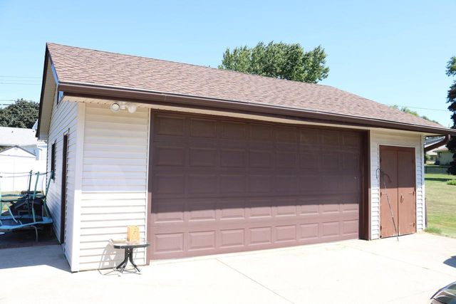 N94W16478 Cumberland ROAD, Menomonee Falls, WI 53051