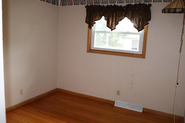 N94W16478 Cumberland ROAD, Menomonee Falls, WI 53051