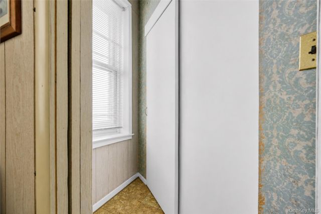 4201 Newtown Road, Astoria, NY 11103