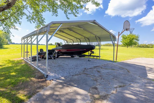 34 Dunn Rd, Leoma, TN 38468