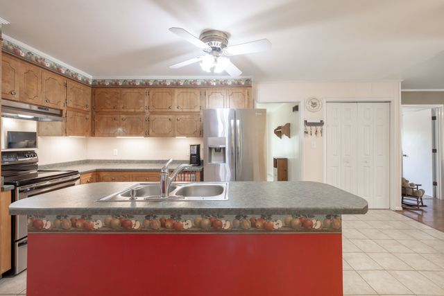34 Dunn Rd, Leoma, TN 38468