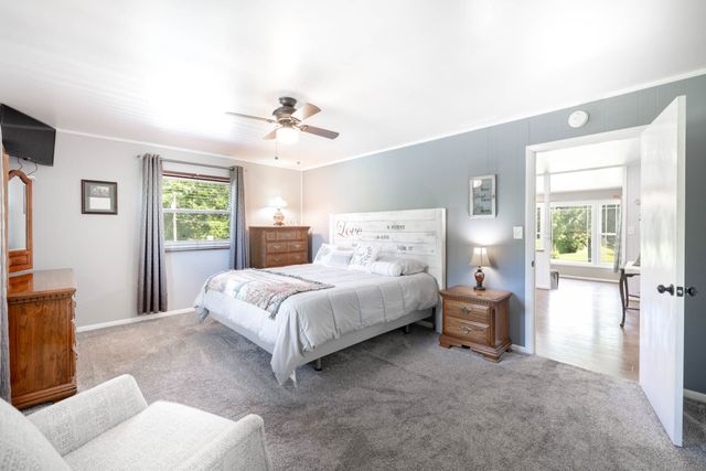 34 Dunn Rd, Leoma, TN 38468